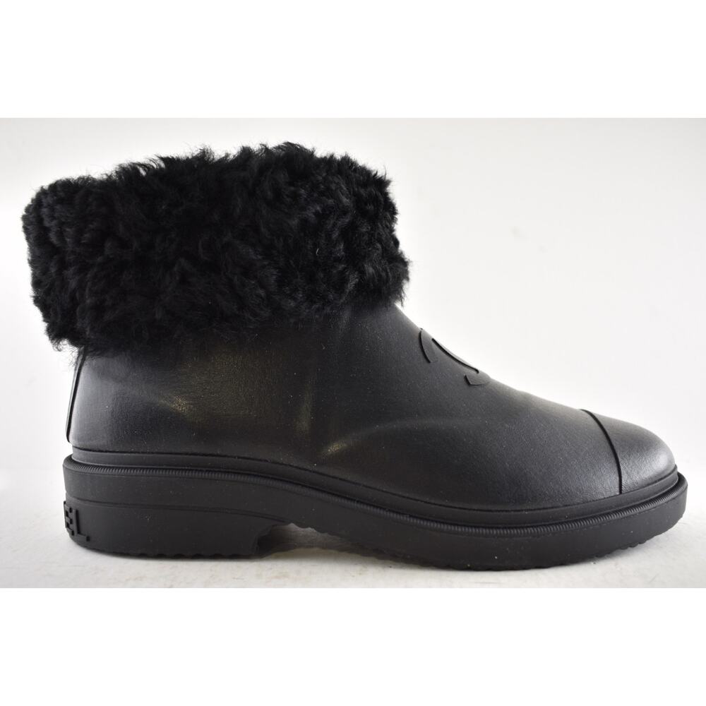 Chanel 24K Black Sheep Shearling Fur Rubber CC Low Top Short Ankle Rain Boots 40
